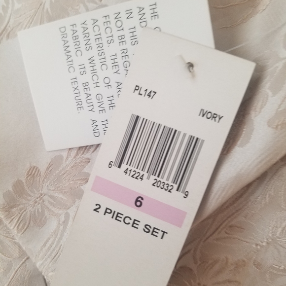 🔥NWT Suite 7 Silk Suit - Picture 12 of 12